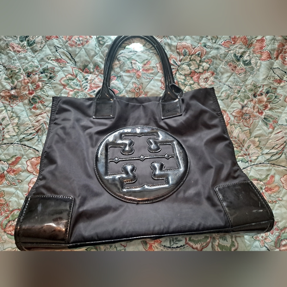 Tory burch black purse